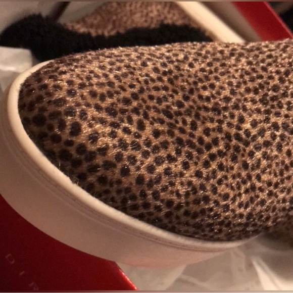 BOGO🔥New Directions Booties 7.5 - Picture 3 of 5